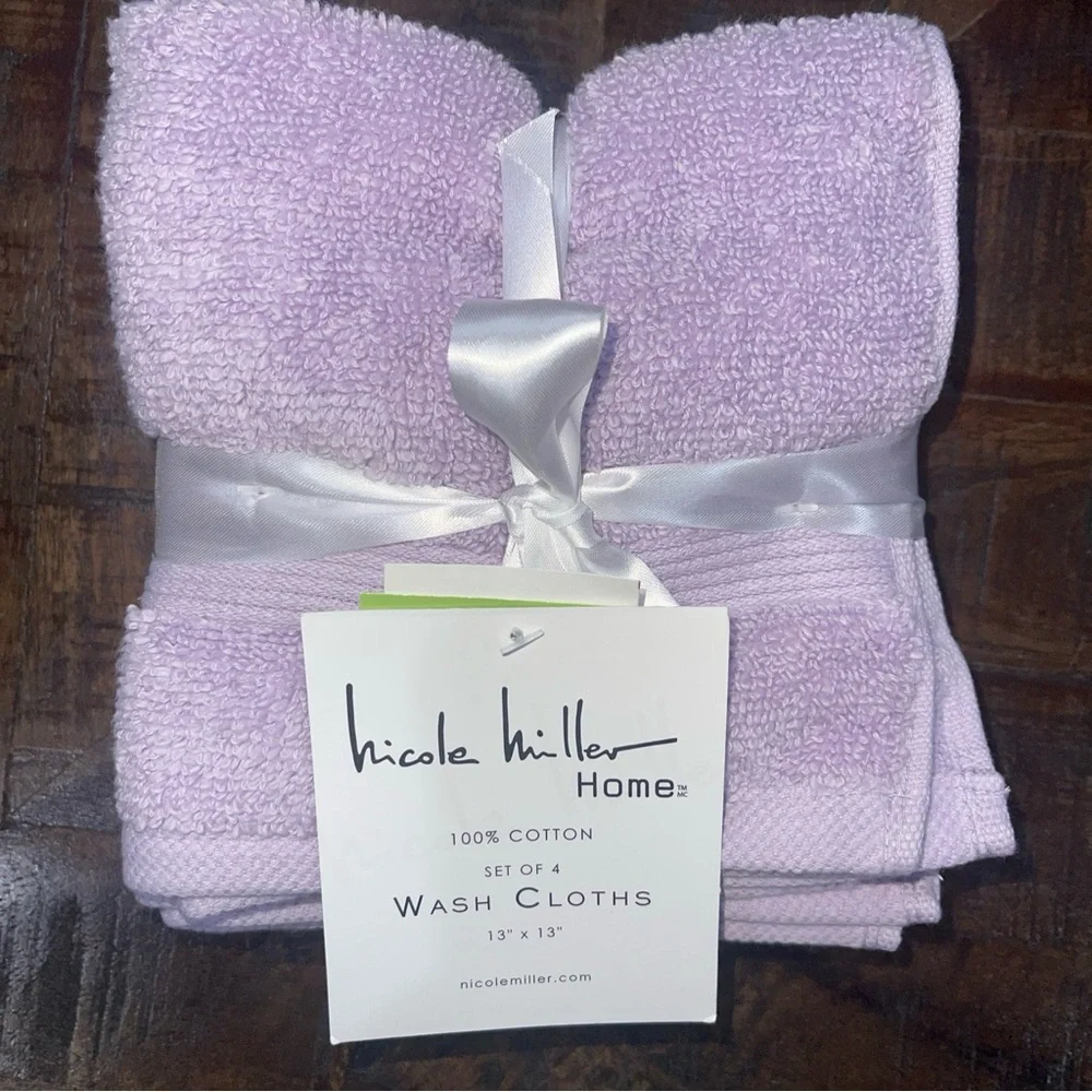 Nicole Miller 4 Pck Zero Twist Combed Loop Soft Cotton Wash Cloths 13x13“ Lilac